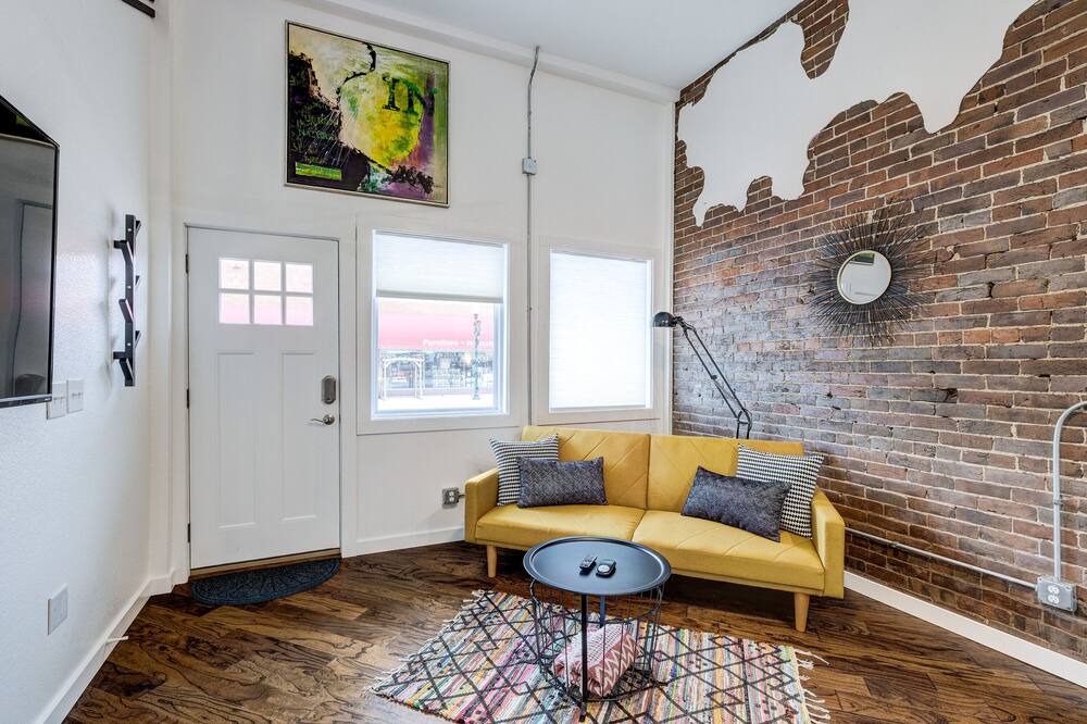 Photo of Livingroom in Baxter Springs