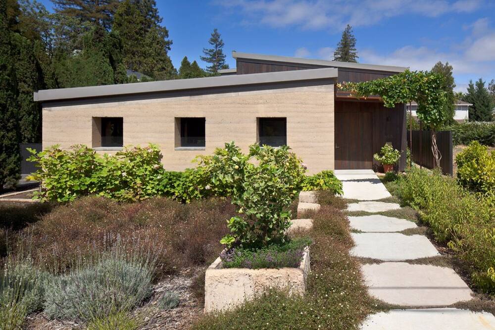 Photo of Outdoor in Shoreline West