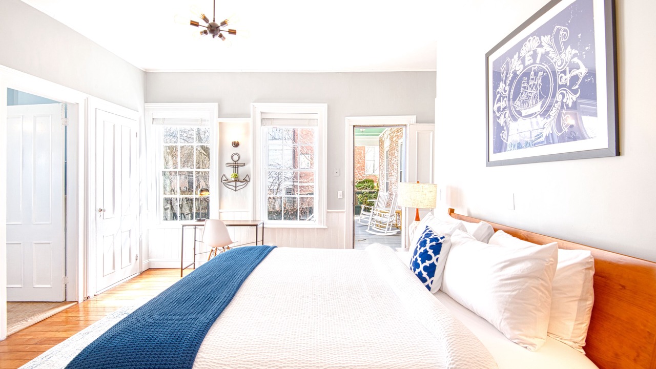 Photo of Others in Hudson