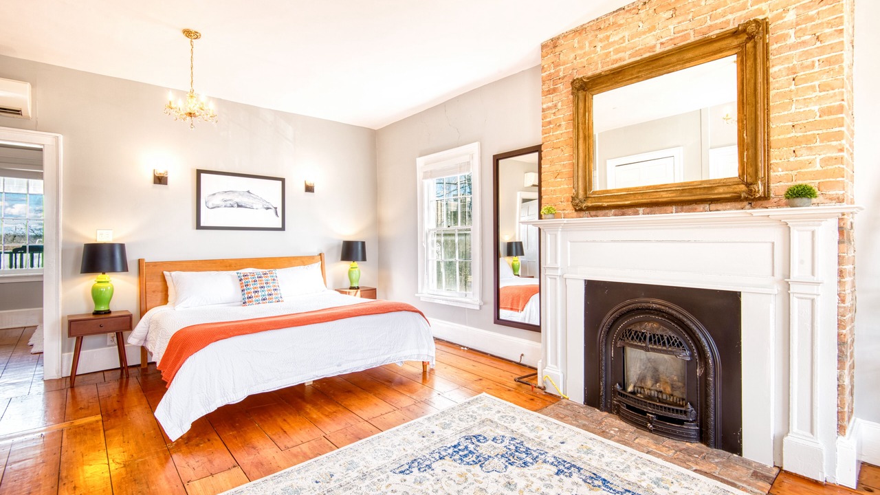 Photo of Others in Hudson