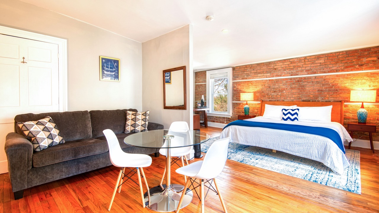 Photo of Others in Hudson