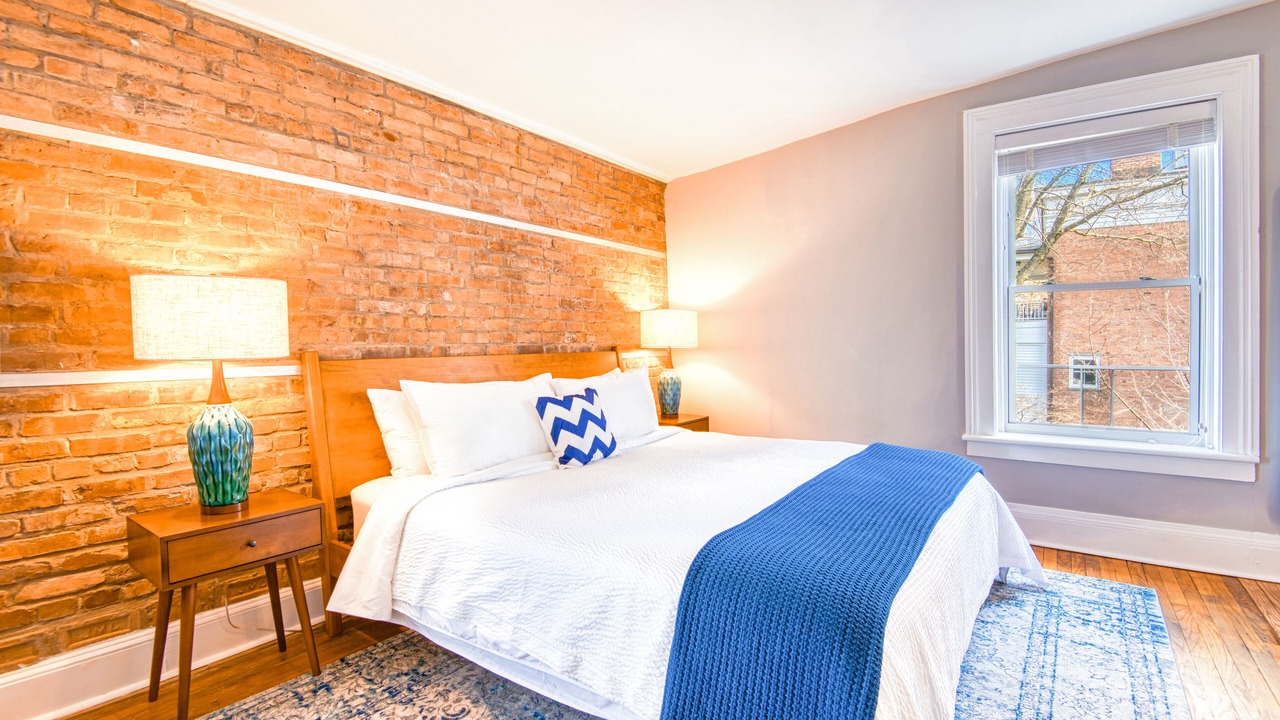 Photo of Others in Hudson