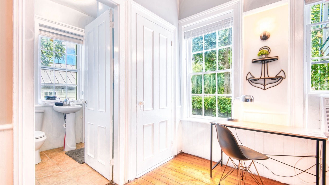 Photo of Others in Hudson