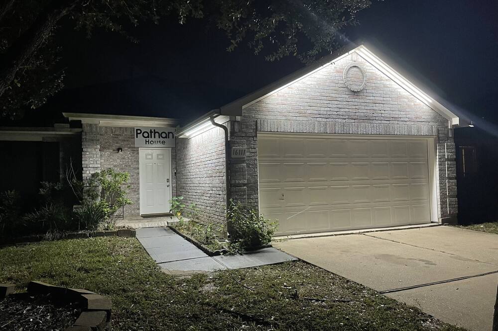 Photo of Outdoor in Mission Bend