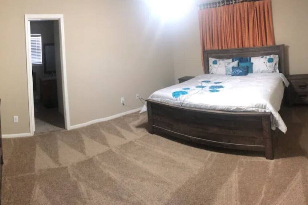 Photo of Bedroom in Mission Bend