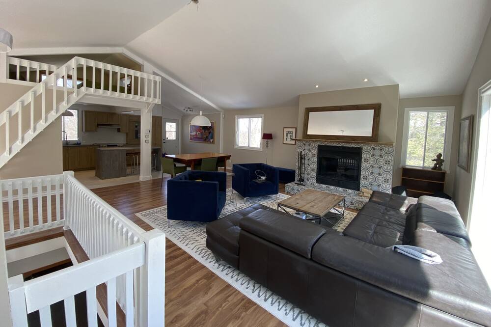 Photo of Livingroom in Sainte-Agathe-des-Monts