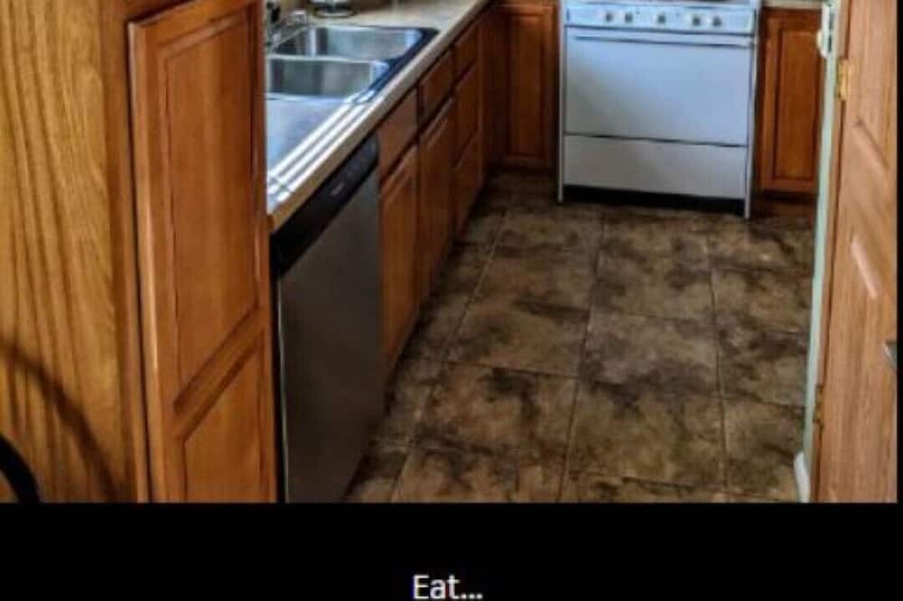 Photo of Kitchen in Seanor