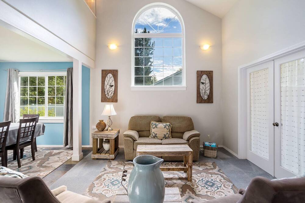 Photo of Livingroom in Leavenworth