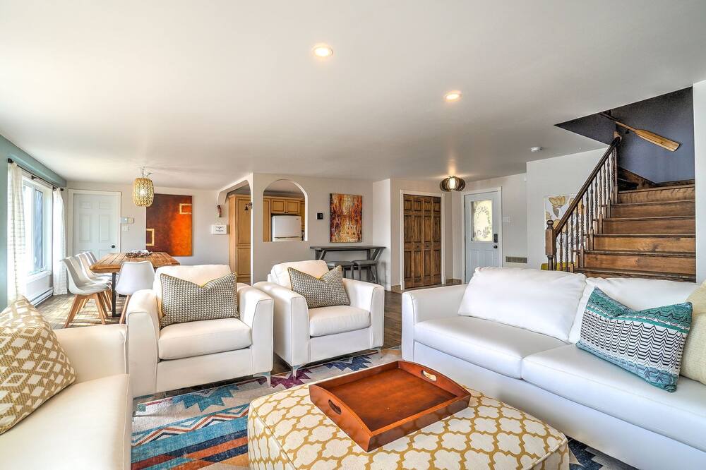 Photo of Livingroom in Lac-des-Plages