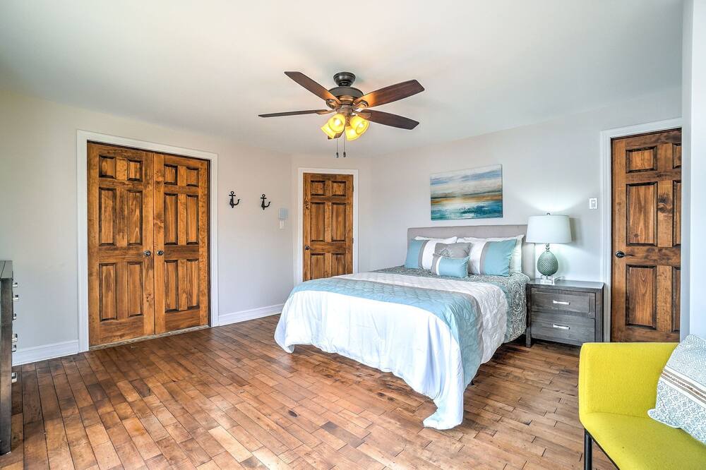Photo of Bedroom in Lac-des-Plages