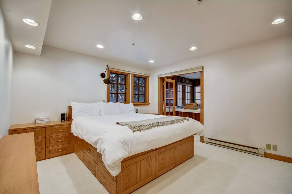 Photo of Bedroom in Salt Lake Mountain Resorts