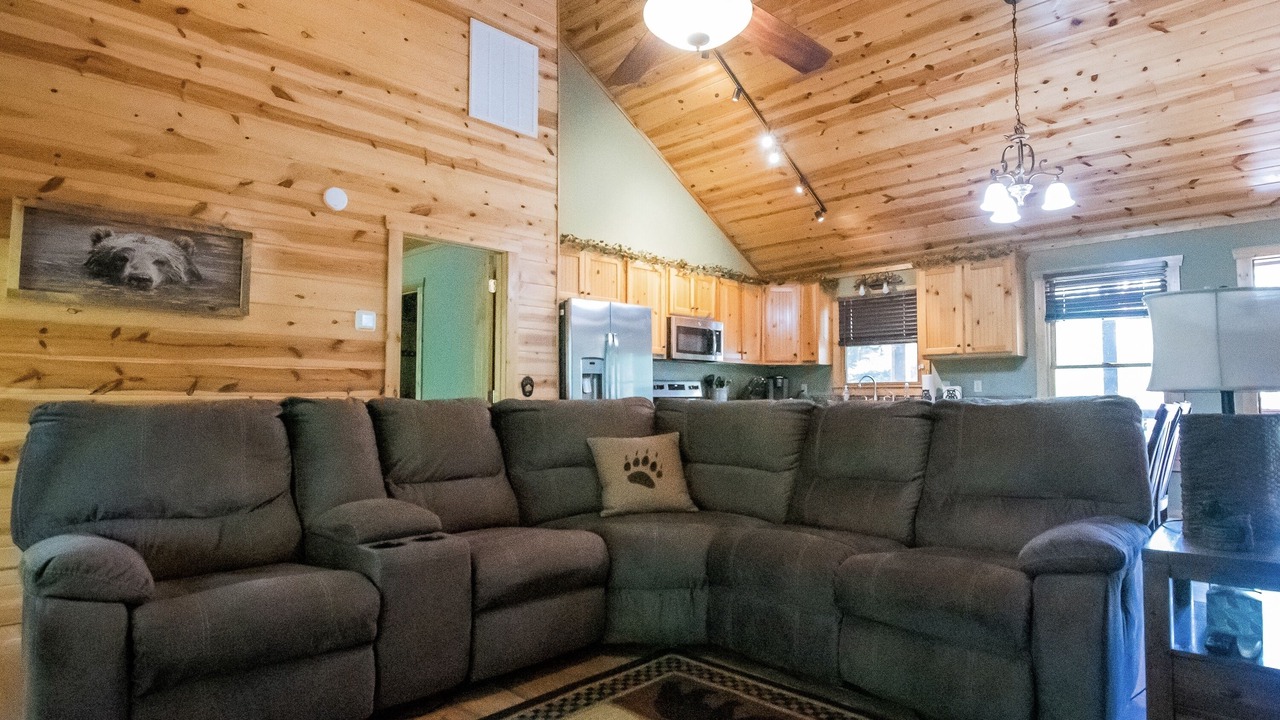 Photo of Livingroom in Eagle Mountain