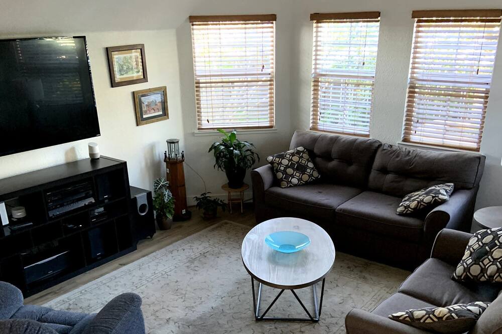 Photo of Livingroom in Sharp Park