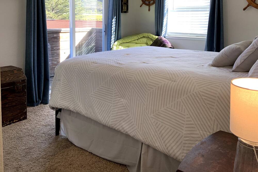 Photo of Bedroom in Sharp Park