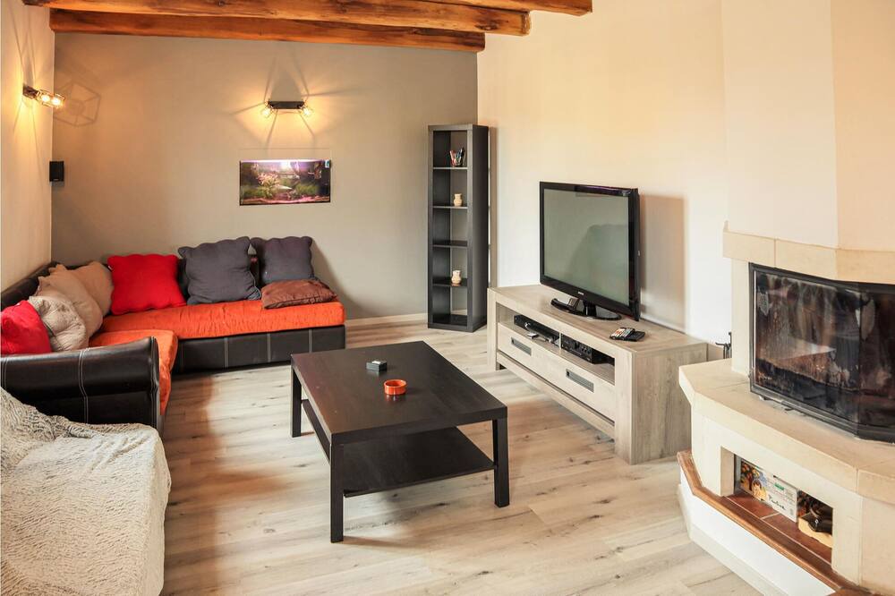 Photo of Bedroom in Saint-Denis