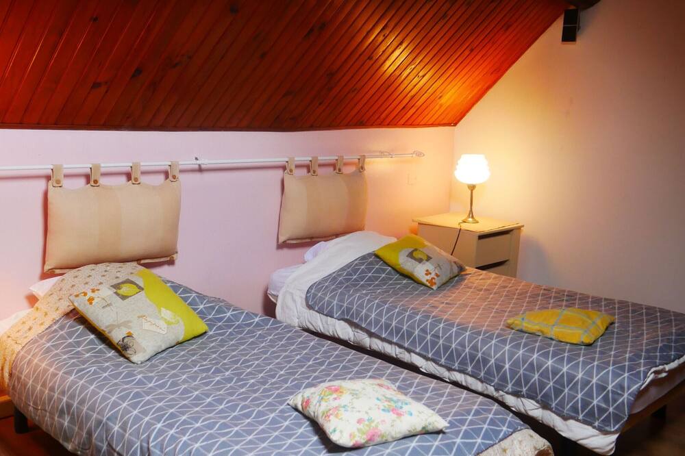 Photo of Bedroom in Bazoches-les-Gallerandes