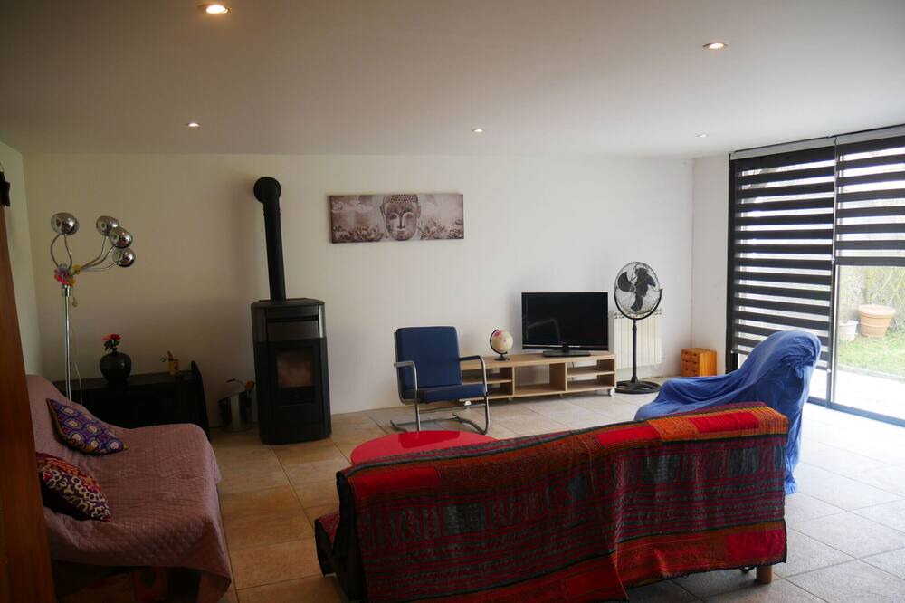 Photo of Livingroom in Bazoches-les-Gallerandes