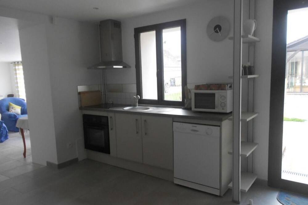 Photo of Kitchen in Bazoches-les-Gallerandes
