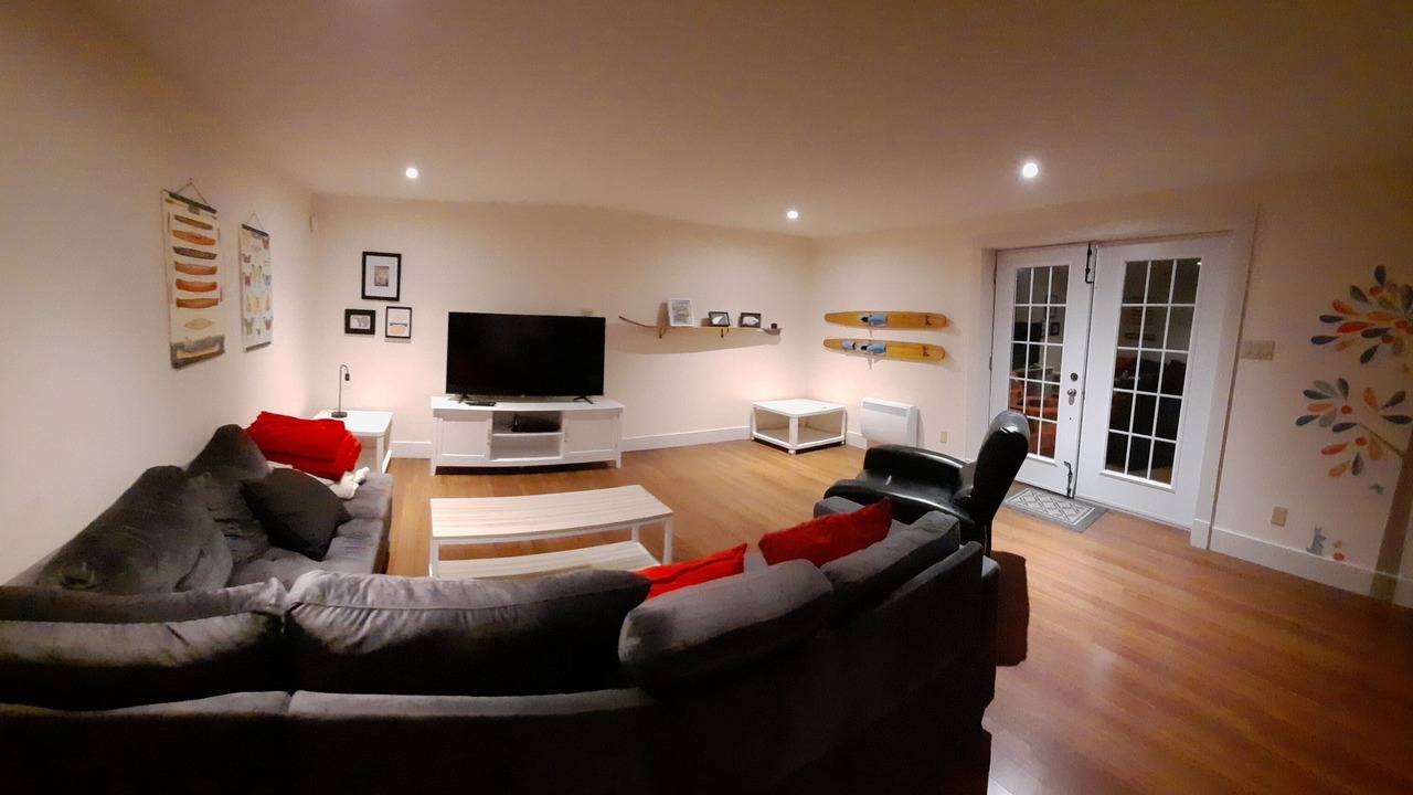 Photo of Livingroom in Val-des-Monts