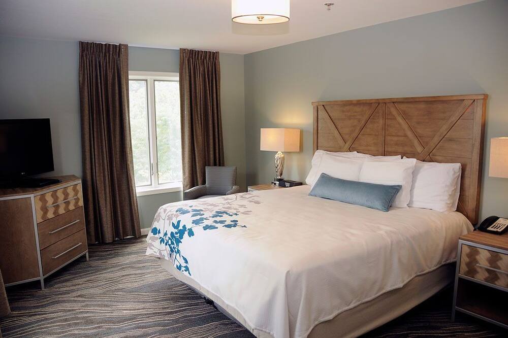 Photo of Bedroom in Massanutten