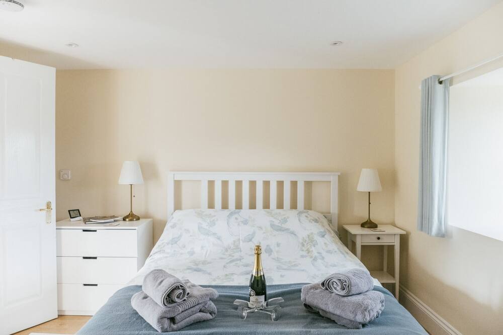 Photo of Others in Maiden Newton