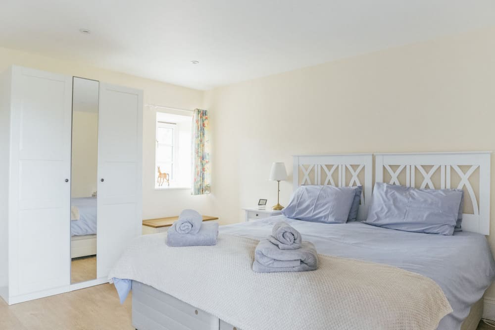 Photo of Others in Maiden Newton