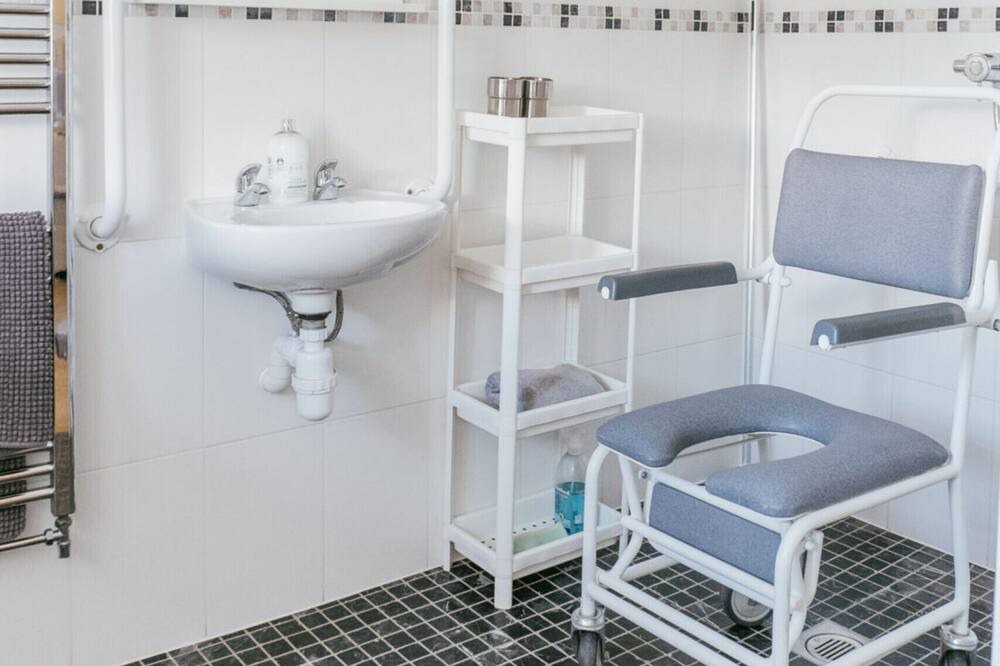 Photo of Bathroom in Maiden Newton