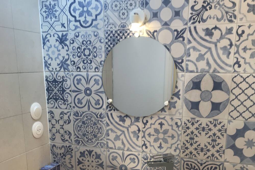 Photo of Bathroom in Saint-Michel-en-Greve
