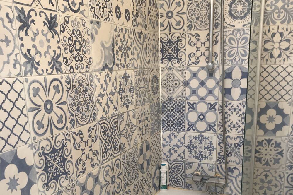 Photo of Bathroom in Saint-Michel-en-Greve
