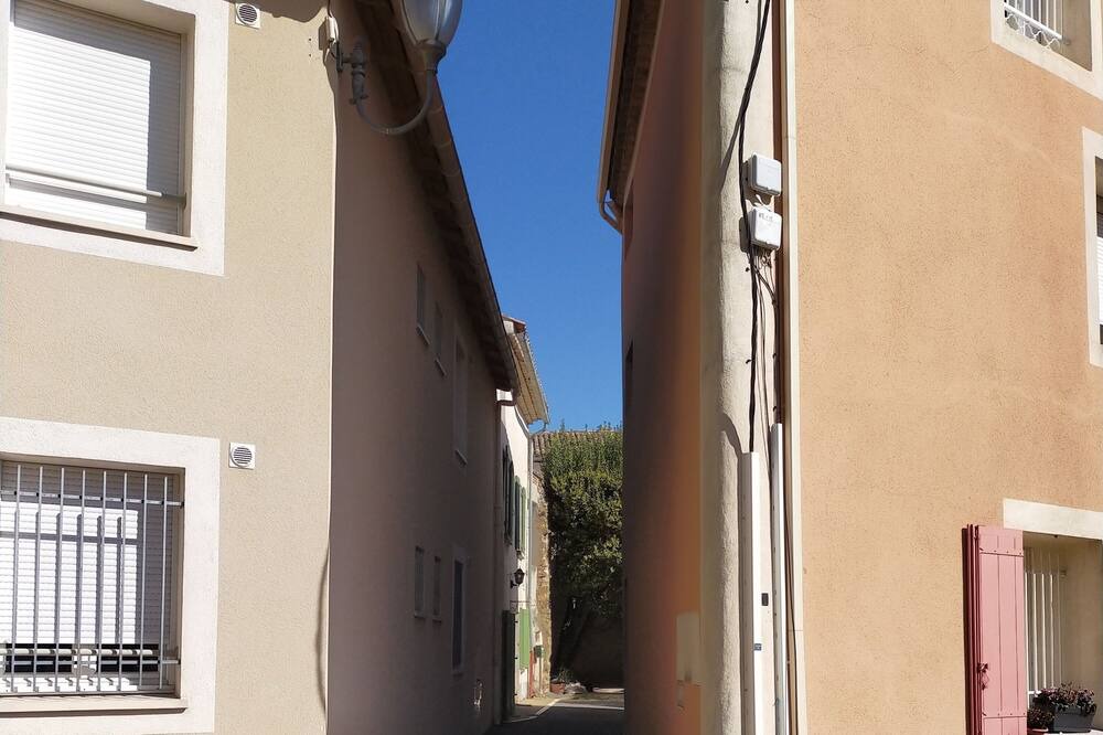 Photo of Outdoor in Jonquieres