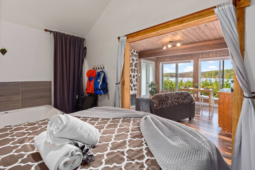 Photo of Bedroom in Sainte-Lucie-des-Laurentides