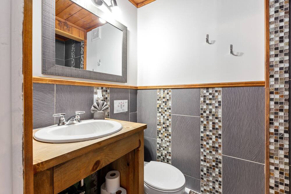 Photo of Bathroom in Sainte-Lucie-des-Laurentides