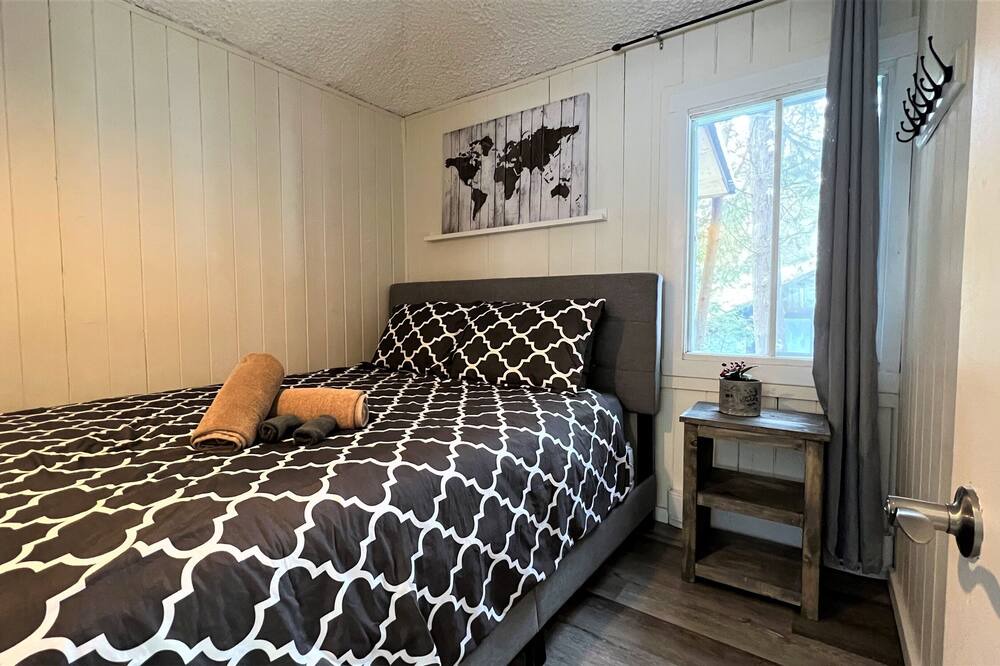 Photo of Bedroom in Sainte-Lucie-des-Laurentides