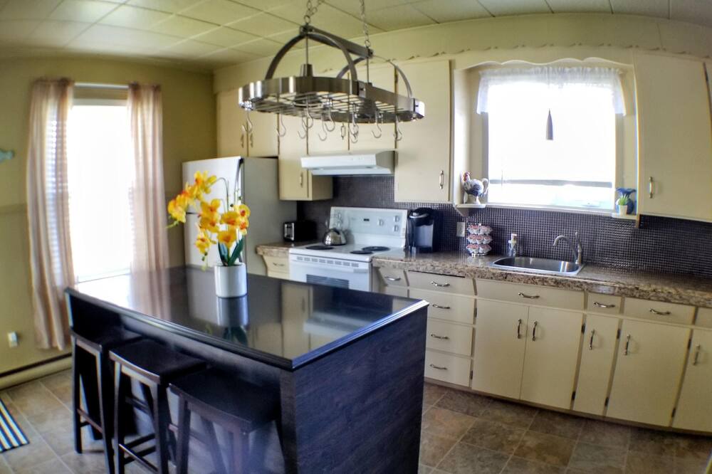 Photo of Kitchen in Deschaillons-sur-St-Laurent