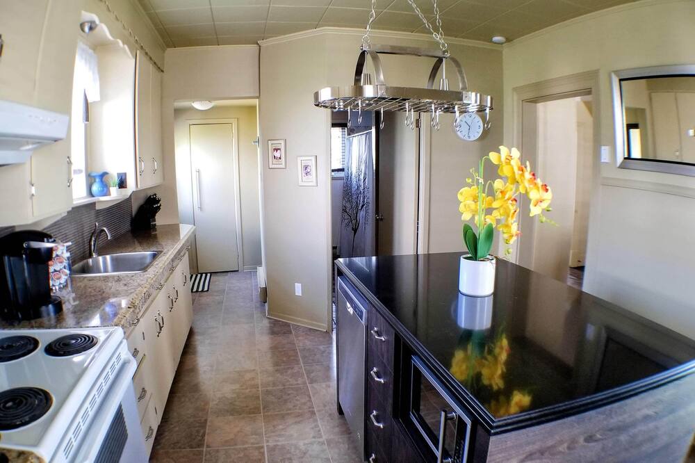 Photo of Kitchen in Deschaillons-sur-St-Laurent