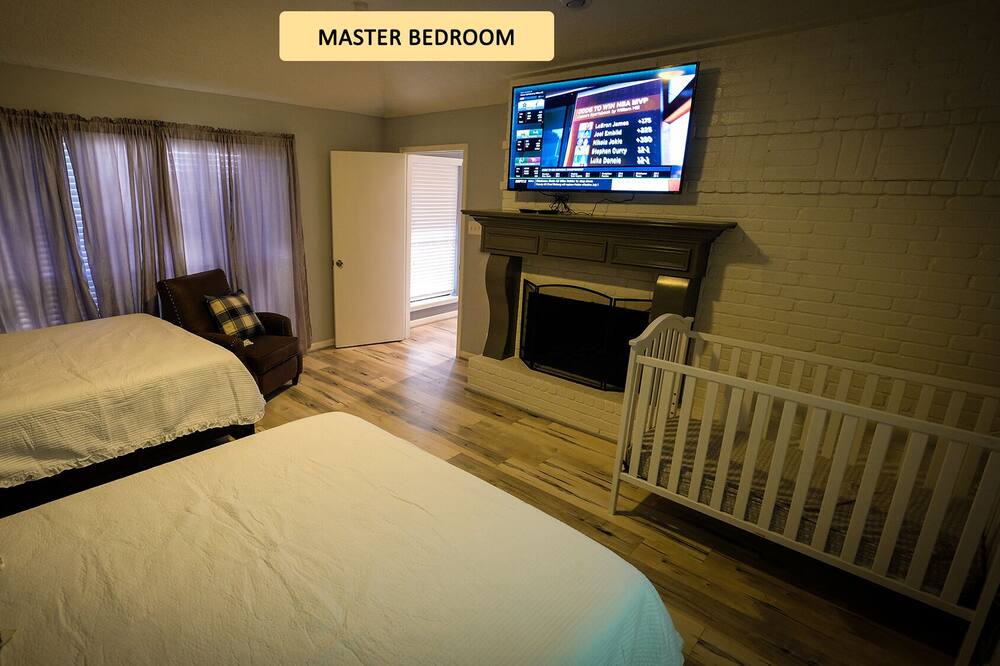 Photo of Bedroom in Pecan Grove
