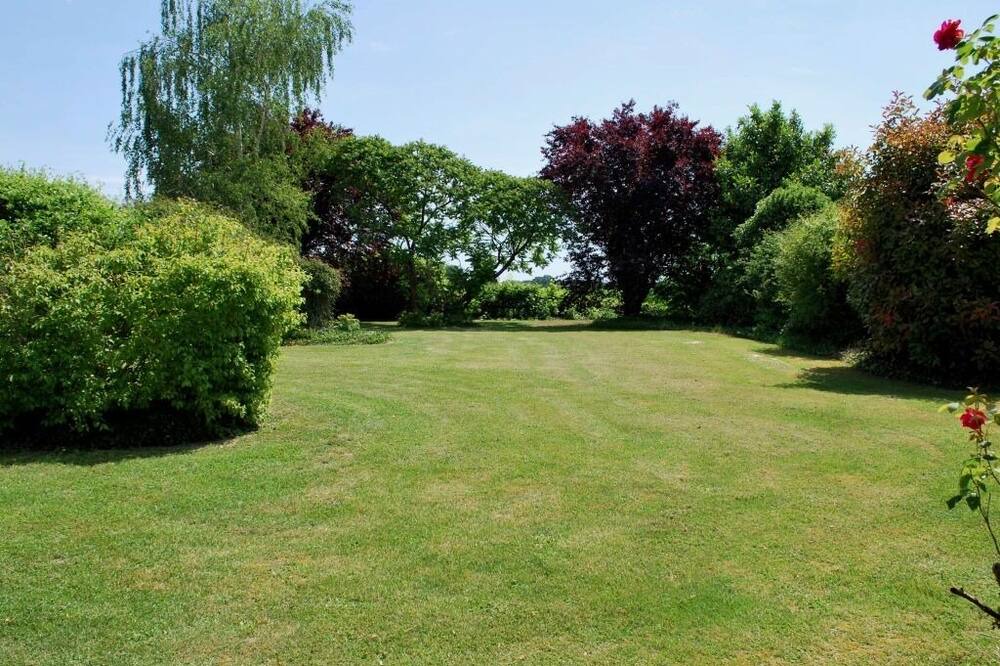 Photo of Outdoor in Noyant-Villages