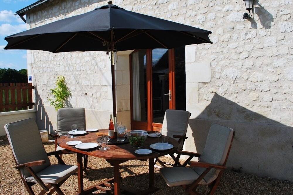 Photo of Patio Balcony in Noyant-Villages