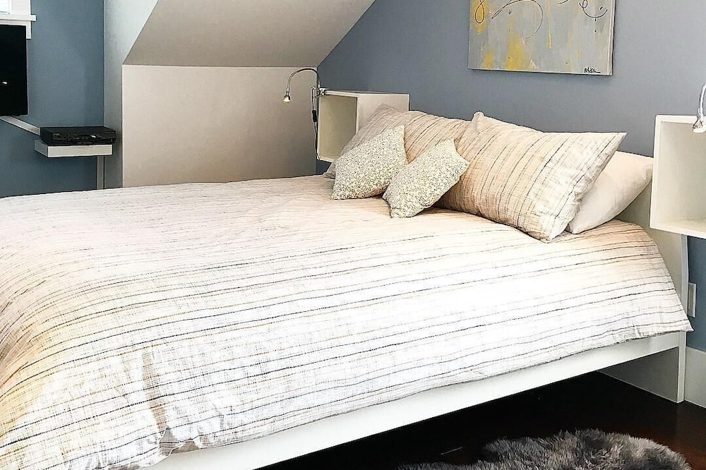 Photo of Bedroom in Lac Beauport