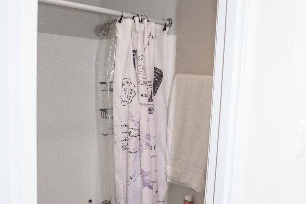 Photo of Bathroom in Landmark