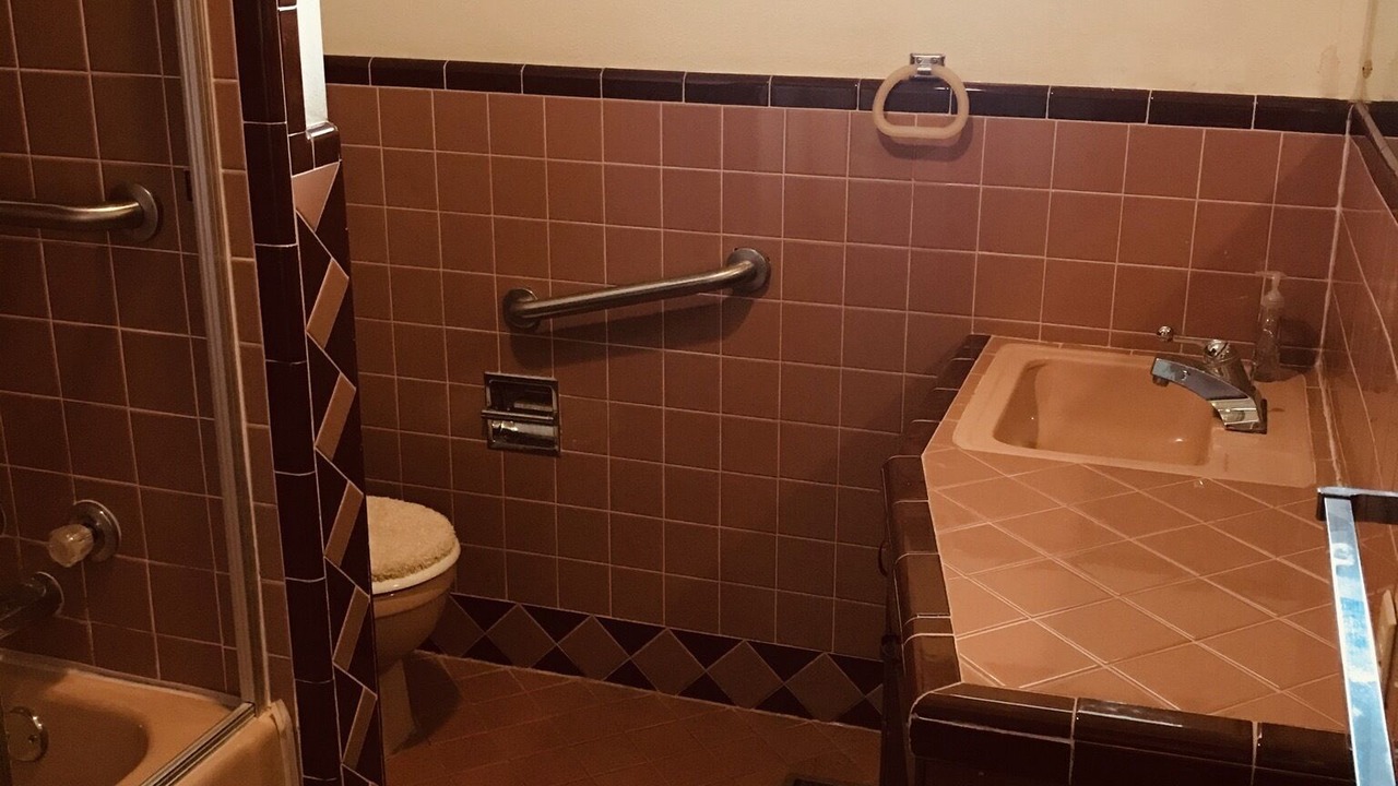 Photo of Bathroom in Altus