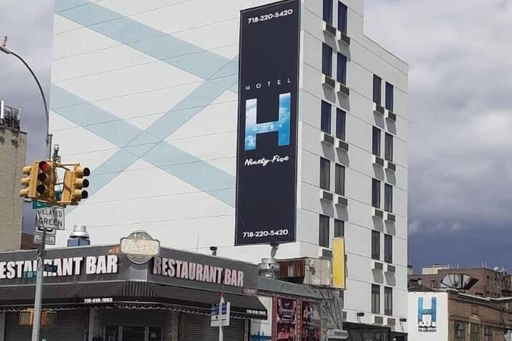 Photo of Outdoor in West Bronx