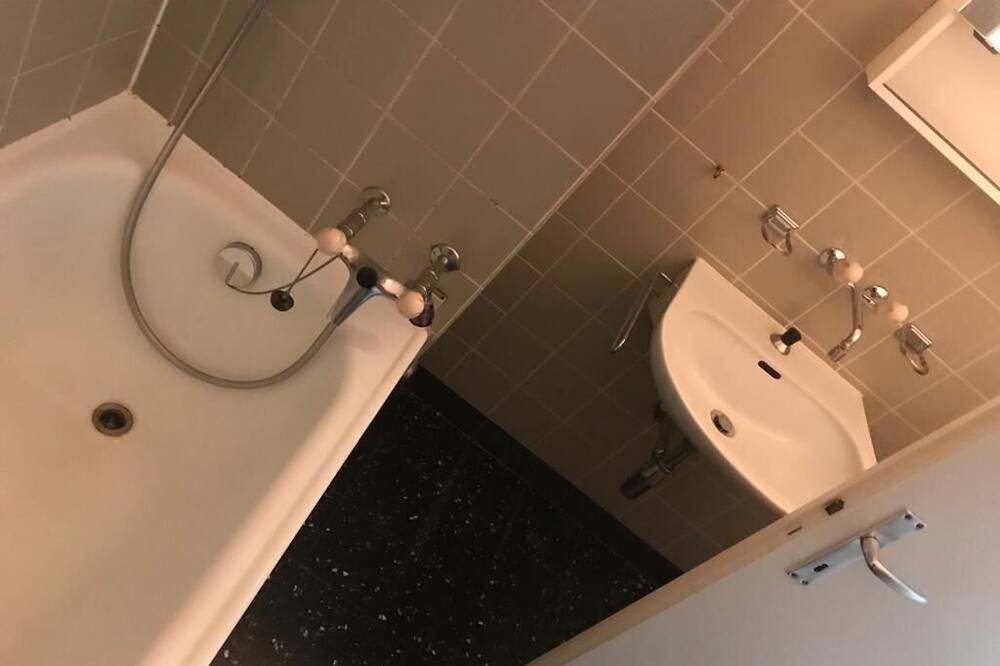 Photo of Bathroom in Bernex