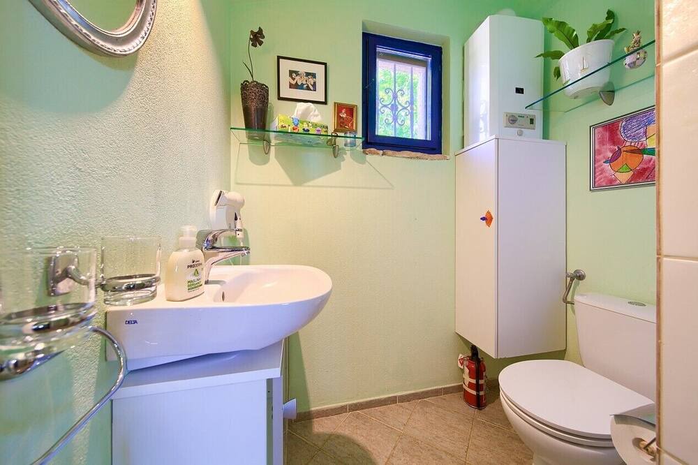 Photo of Bathroom in Sveti Ivan Dobrinjski