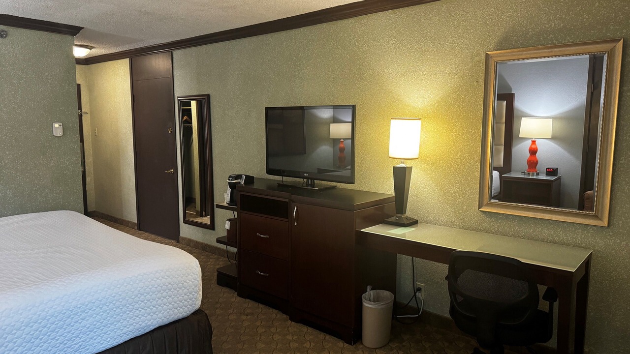 Photo of Bedroom in South Main