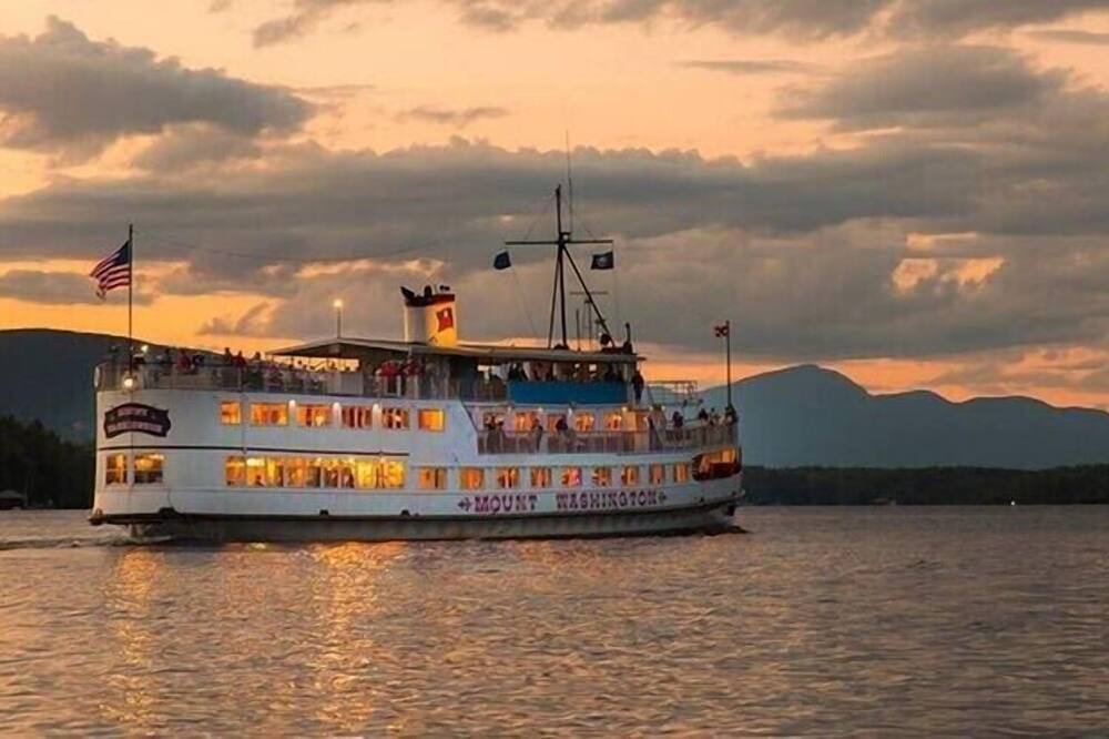 Photo of Others in Weirs Beach