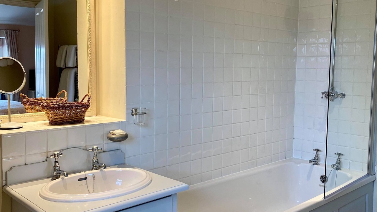 Photo of Bathroom in Lydford