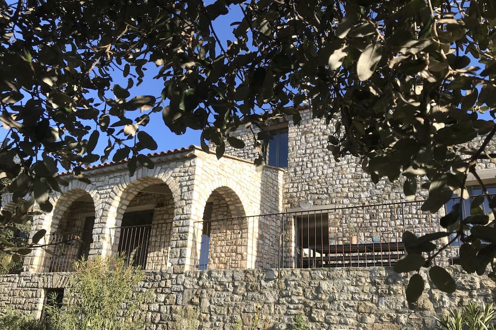 Photo of Outdoor in Saint-Siffret