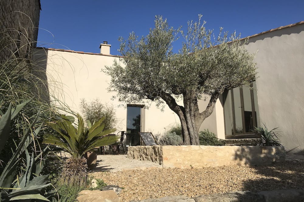 Photo of Outdoor in Saint-Siffret