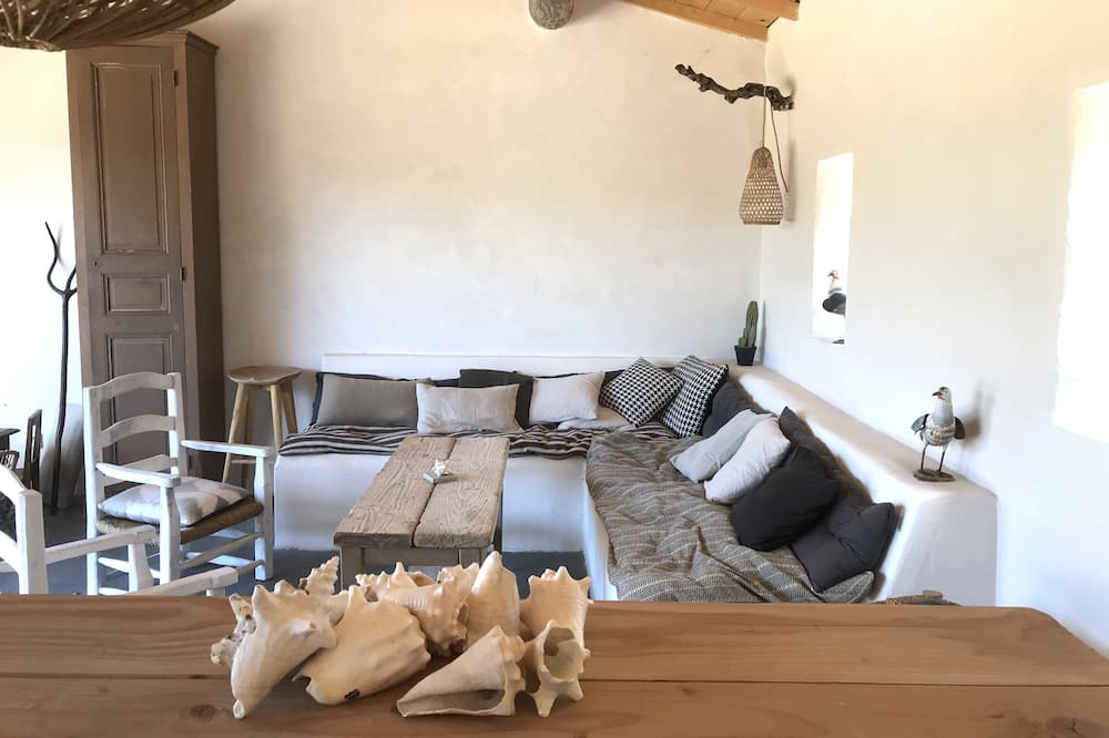 Photo of Livingroom in Saint-Siffret